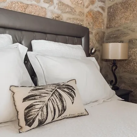 Casa Da Nogueira Arcos (Viseu)