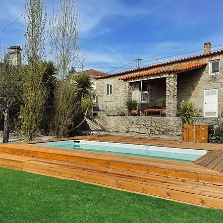Casa Da Nogueira Ferienhaus *