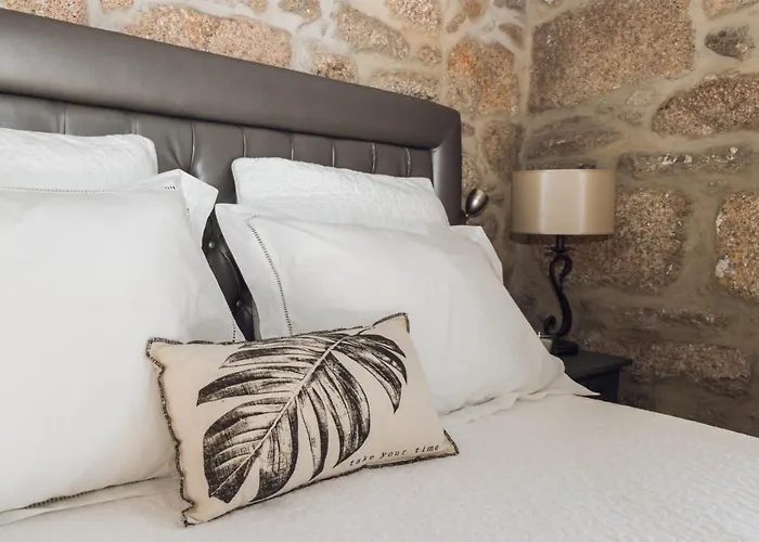 Casa Da Nogueira Arcos (Viseu)